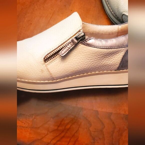 27 Edit Naturalizer Devlyn Zip Up Loafer - Size 8.5 - Picture 9 of 10